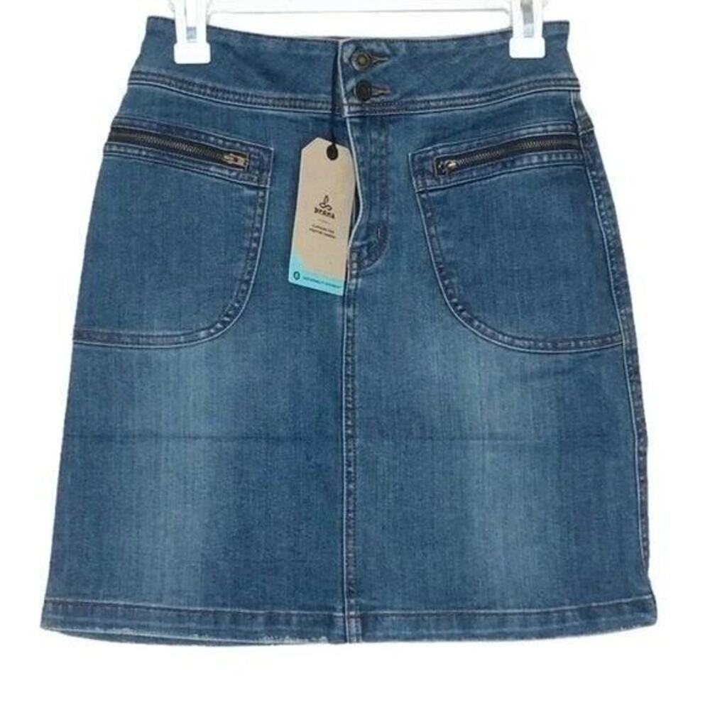 NWT prAna Broadway Denim Mini Jean Skirt Zipper Patch Pockets 2 True Blue #3232 - Picture 2 of 14